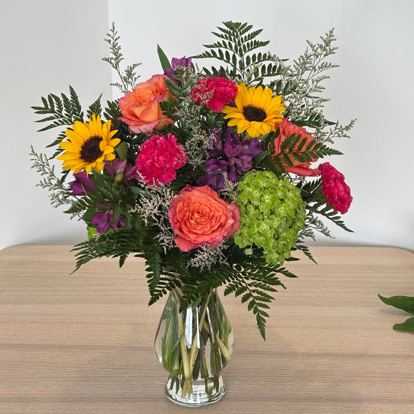 Pretty Vase - Bright