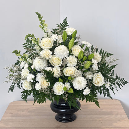 Tribute Urn Spray