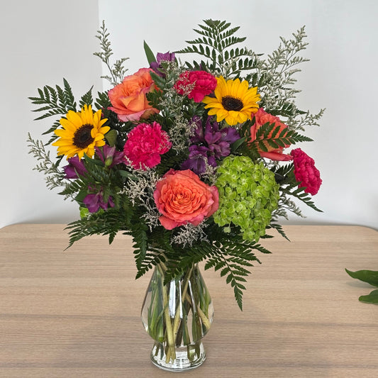 Pretty Vase - Bright