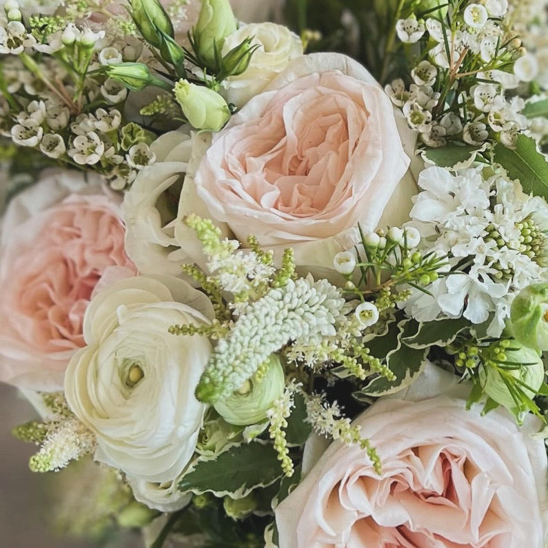 A La Carte Bridal Bouquet