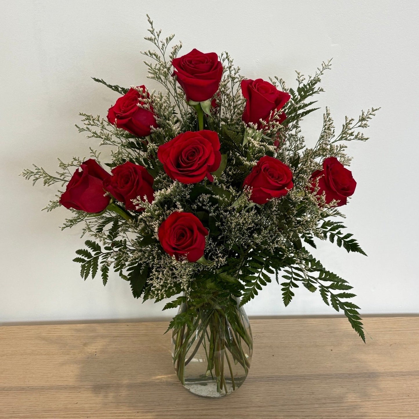 Classic Dozen Roses